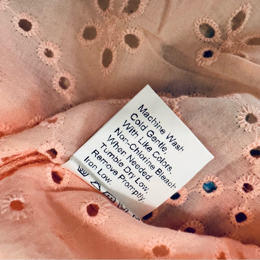 Eyelet Bows Pink Blouse 🎀 - Picture 8 of 12